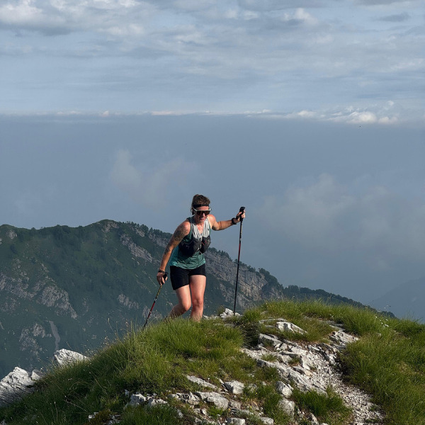 Joseliene Verloop trailrunning op een van de ultra prominent peaks