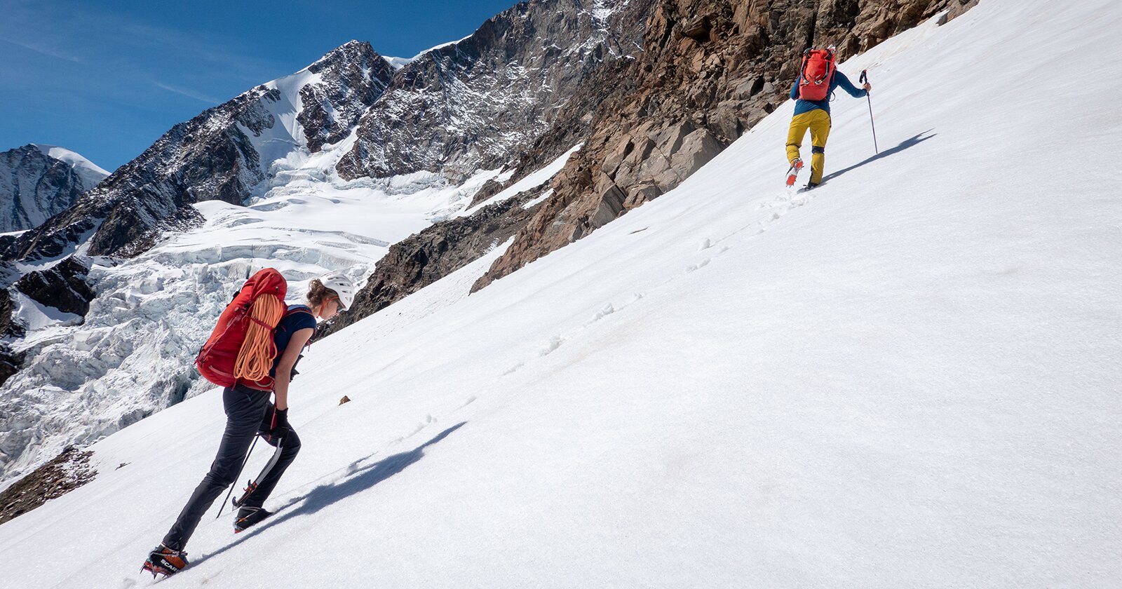 De aanloop naar de Resegotti hut (3624m) is heel lang, namelijk 2400m hoogtemeters. Door rustig te lopen viel de inspanning heel erg mee.