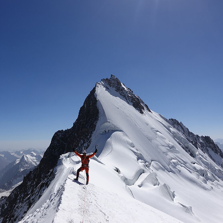 Martin op de oostgraat van Sylvan Solo. Foto: Robert Löwensteyn 